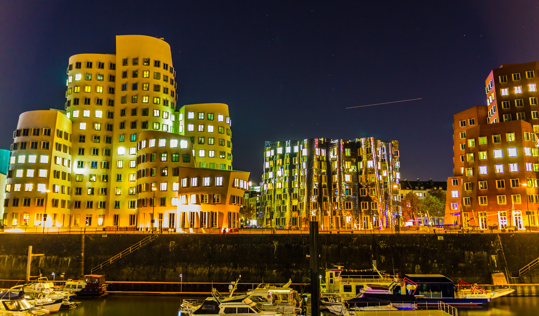 Düsseldorf - Gehry Gebäude