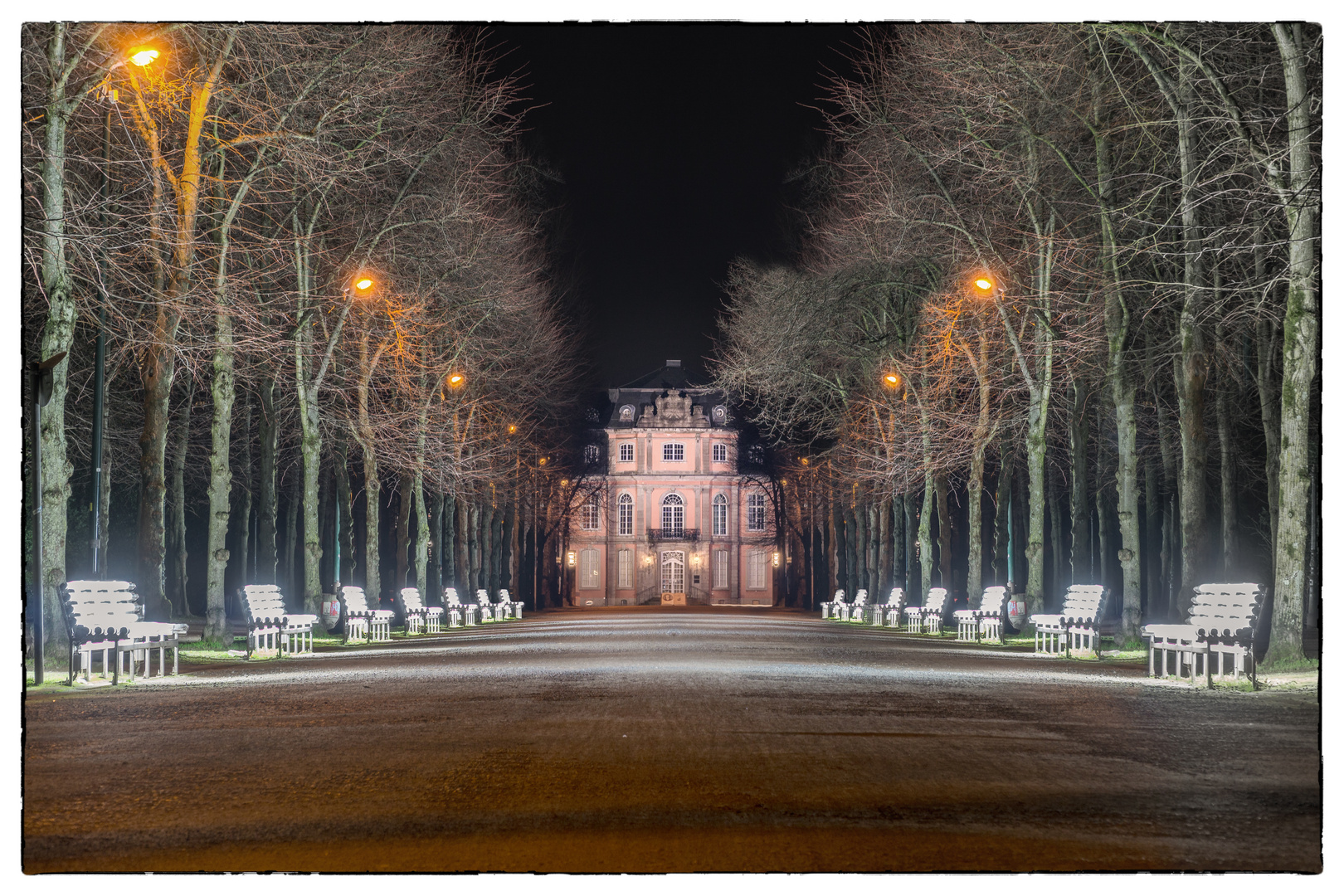 Düsseldorf Goethemuseum bei Nacht