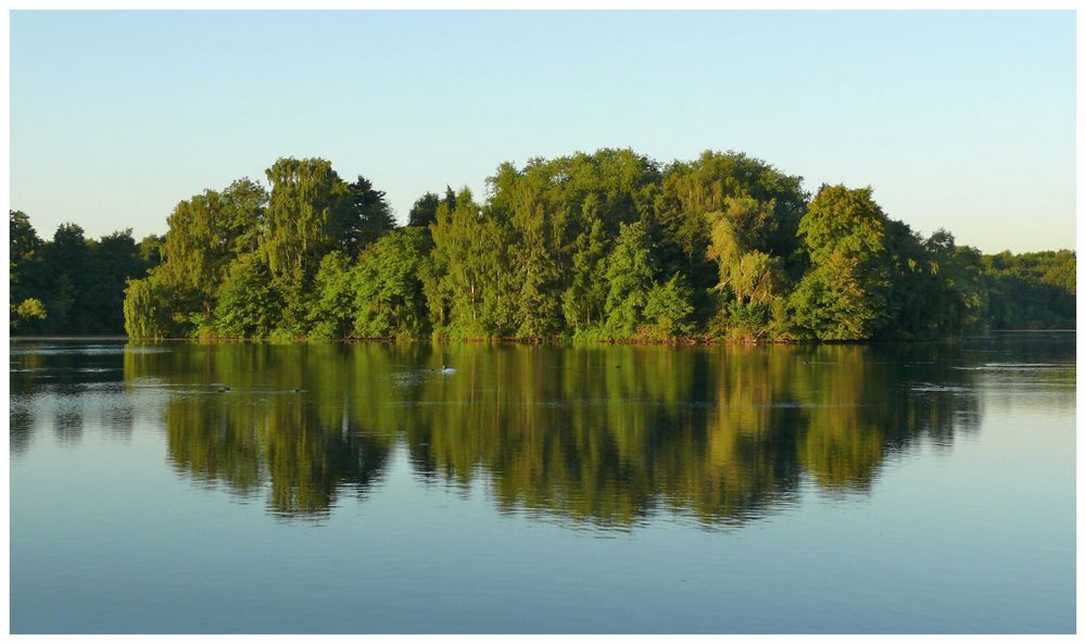 Düsseldorf / Grüne Insel im Unterbacher See