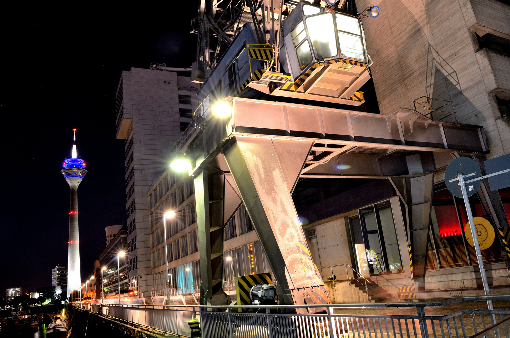 Düsseldorf Hafen - alter Kran