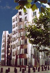 Düsseldorf - Hafen, Gehry-Bau