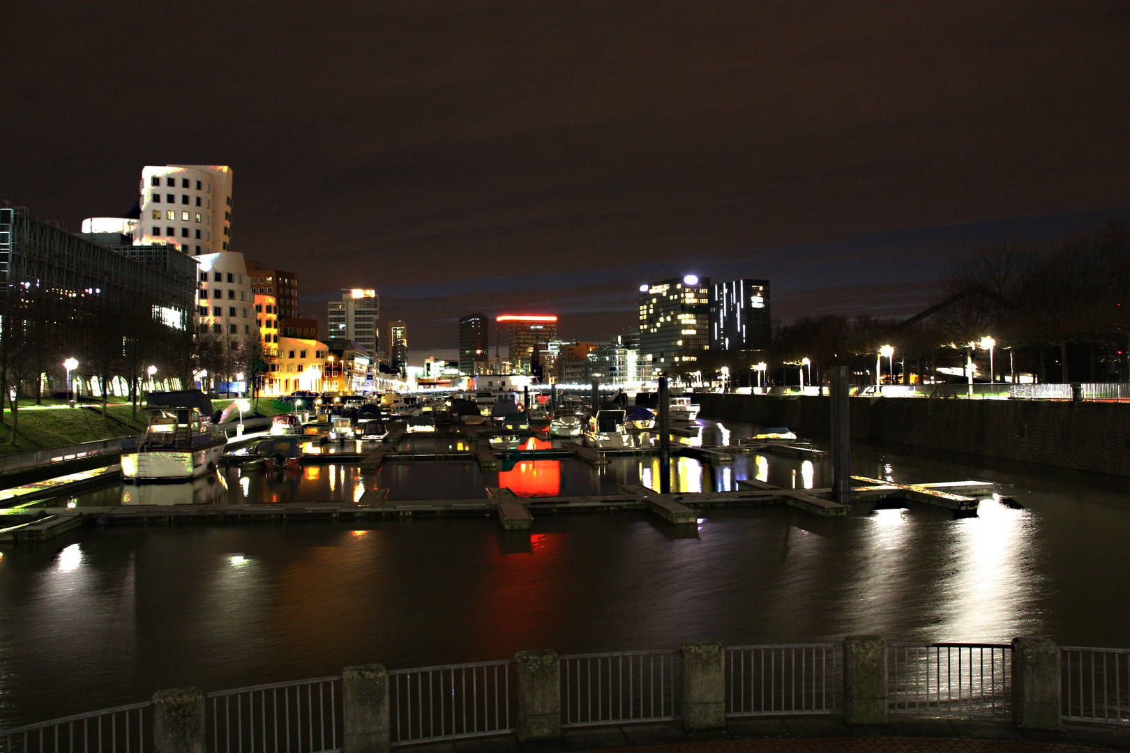 Düsseldorf Hafenbecken