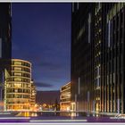 Düsseldorf - Hyatt im Medienhafen am Abend