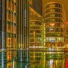 Düsseldorf in einer lauen Herbstnacht - Medienhafen und Rhein