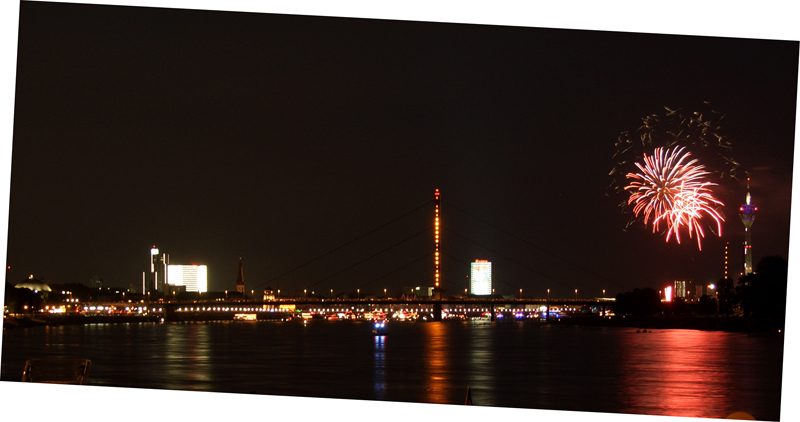 Düsseldorf - japanisches Feuerwerk