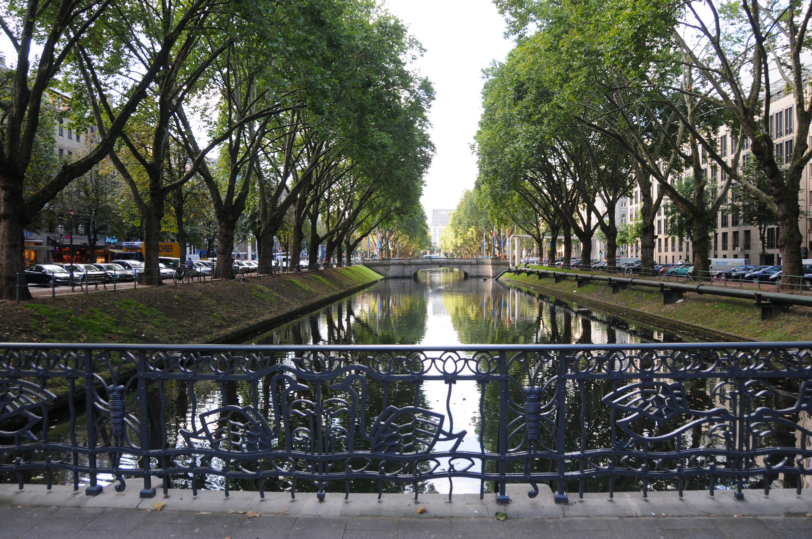 Düsseldorf: Juni-Morgen am Kö-Graben