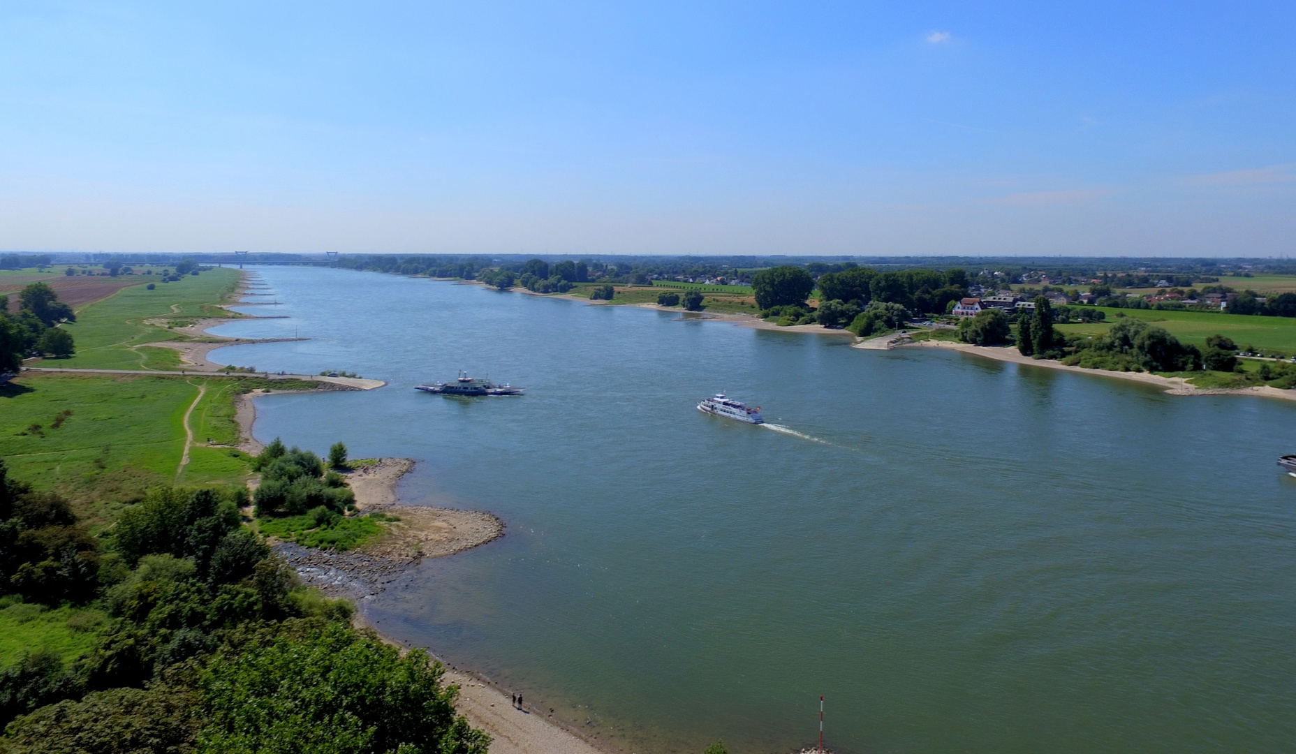 Düsseldorf - Kaiserswerth zum 1.