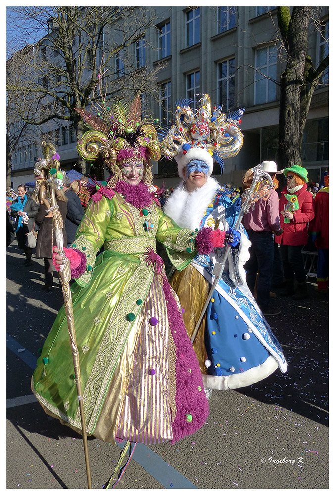 Düsseldorf - Karnevalssonntag auf der Königsallee 8