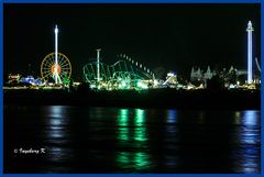 Düsseldorf - Kirmes - gesehen vom Altstadtufer 1