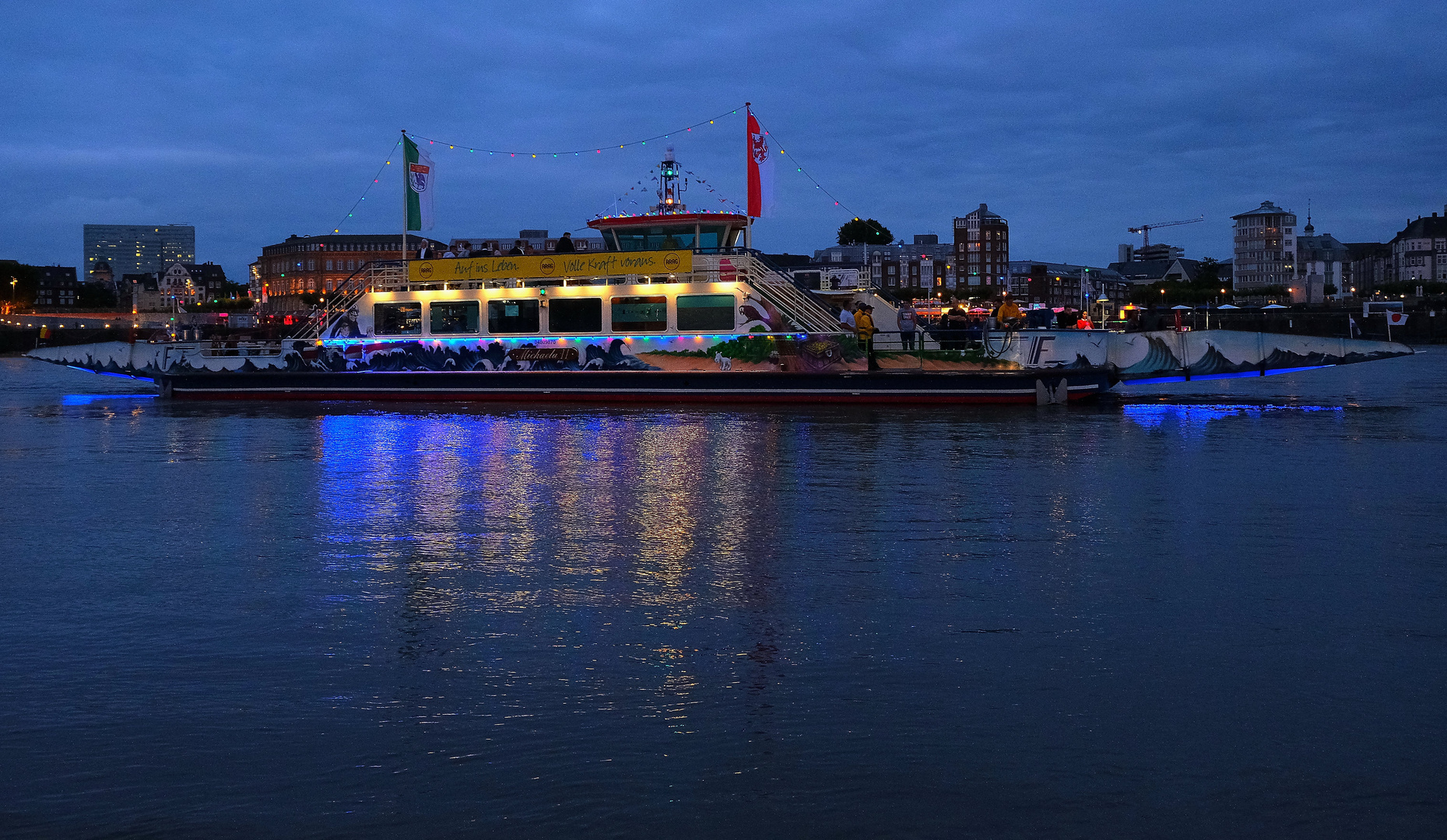 Düsseldorf Kirmesfähre