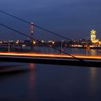 Düsseldorf - Kniebrücke