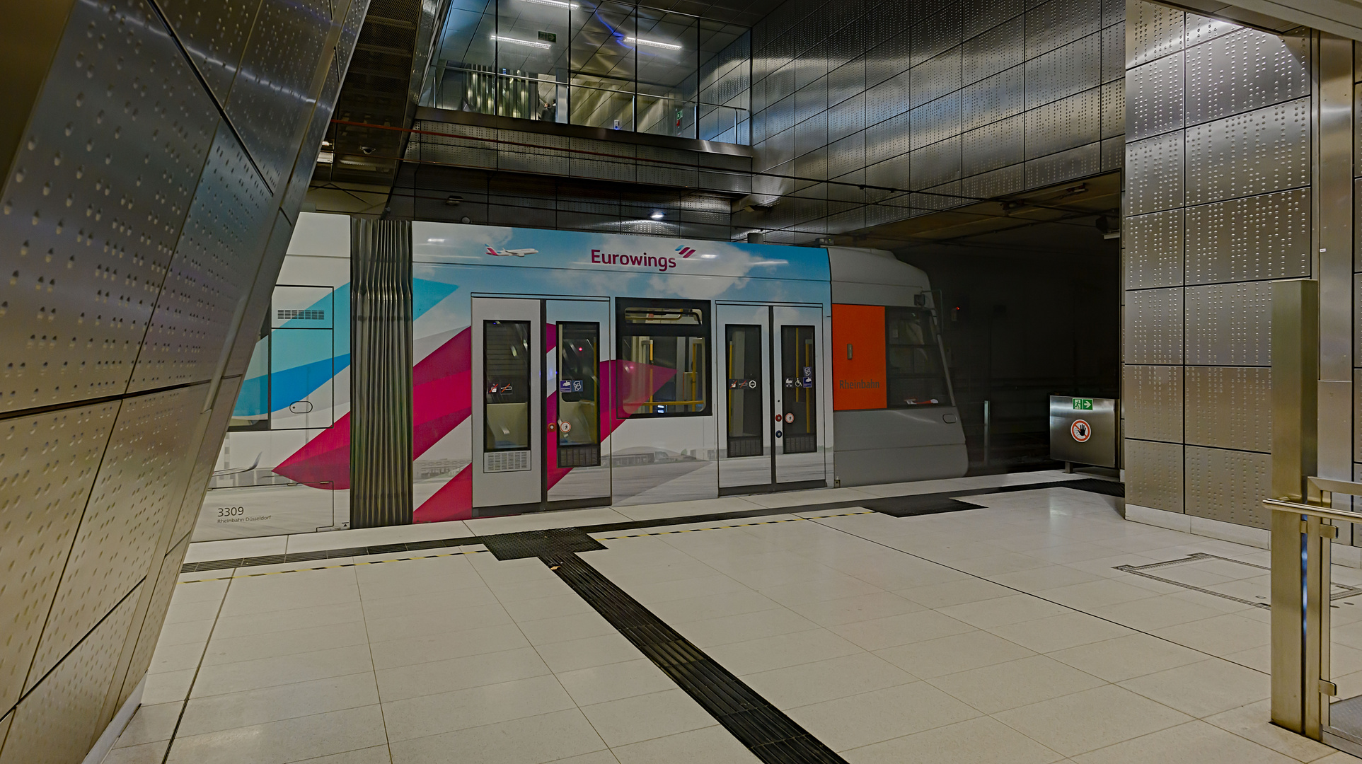 Düsseldorf, Linie U71, Station 'Benrather Straße'