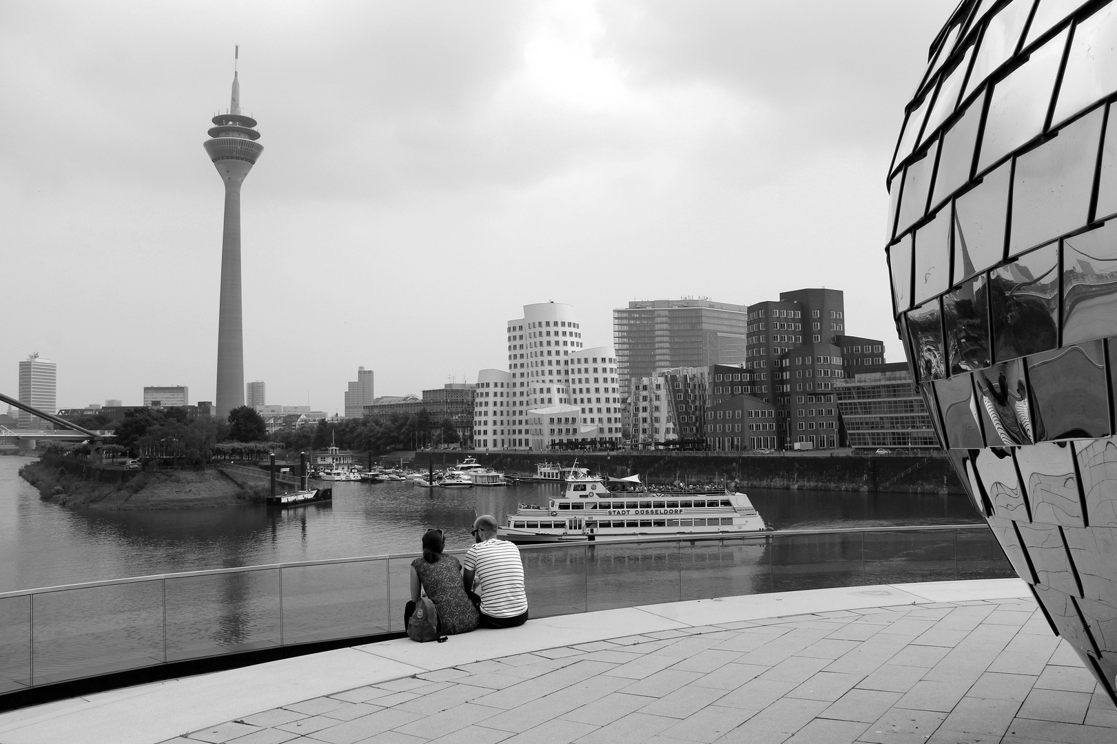 Düsseldorf Medien Hafen