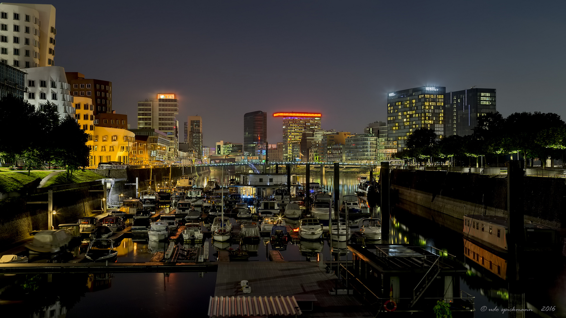 Düsseldorf Medienhafen 