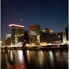 Düsseldorf Medienhafen bei Nacht