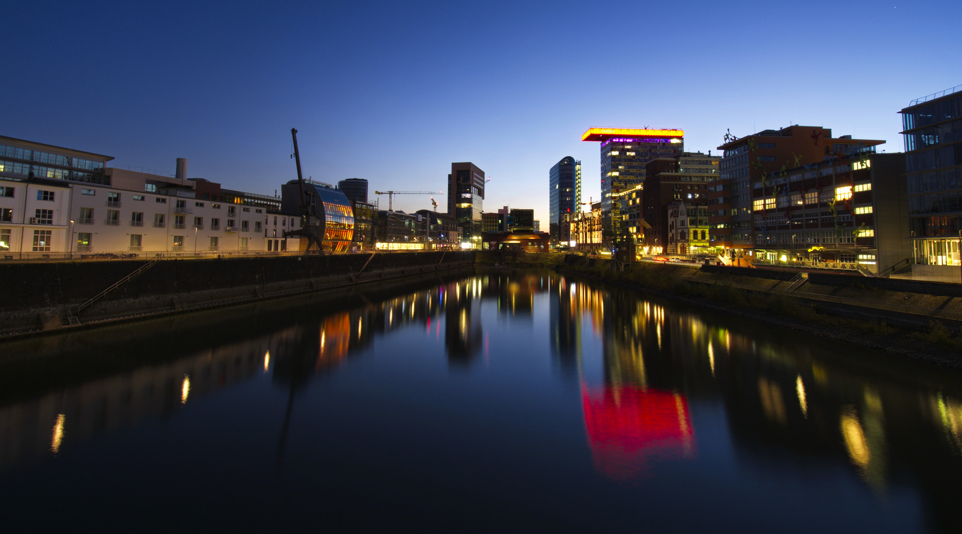 Düsseldorf Medienhafen - blaue Stunde