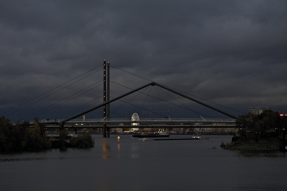 Düsseldorf Medienhafen III