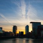 Düsseldorf Medienhafen in der Dämmerung