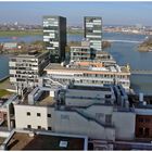 Düsseldorf  - Medienhafen und  Hayatt 