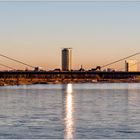 Düsseldorf mit Theodor-Heuss-Brücke