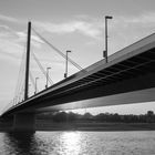 Düsseldorf, Oberkasseler  Brücke 