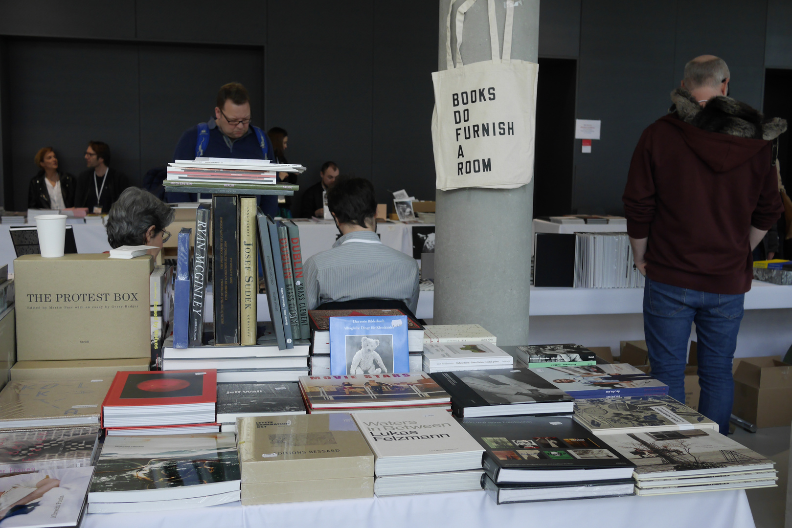 Düsseldorf Photo Weekend/ Büchermarkt in der HSD, Gebäude 4