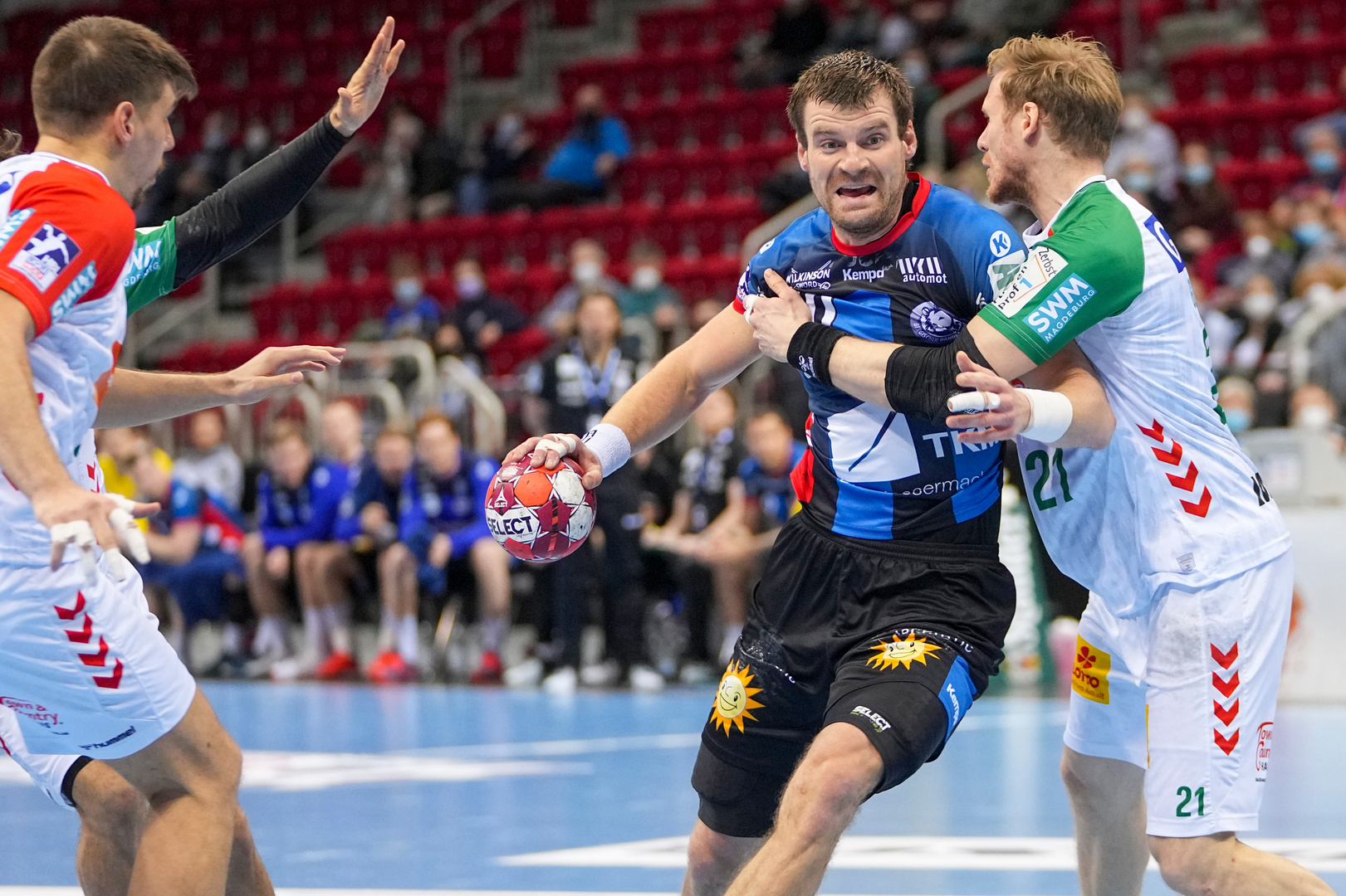 Duesseldorf, PSG Bank Dome , 1. Handball Bundesliga, BHC vs. SC Magdeburg, 18.12.2021.