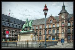 Düsseldorf Rathaus .....