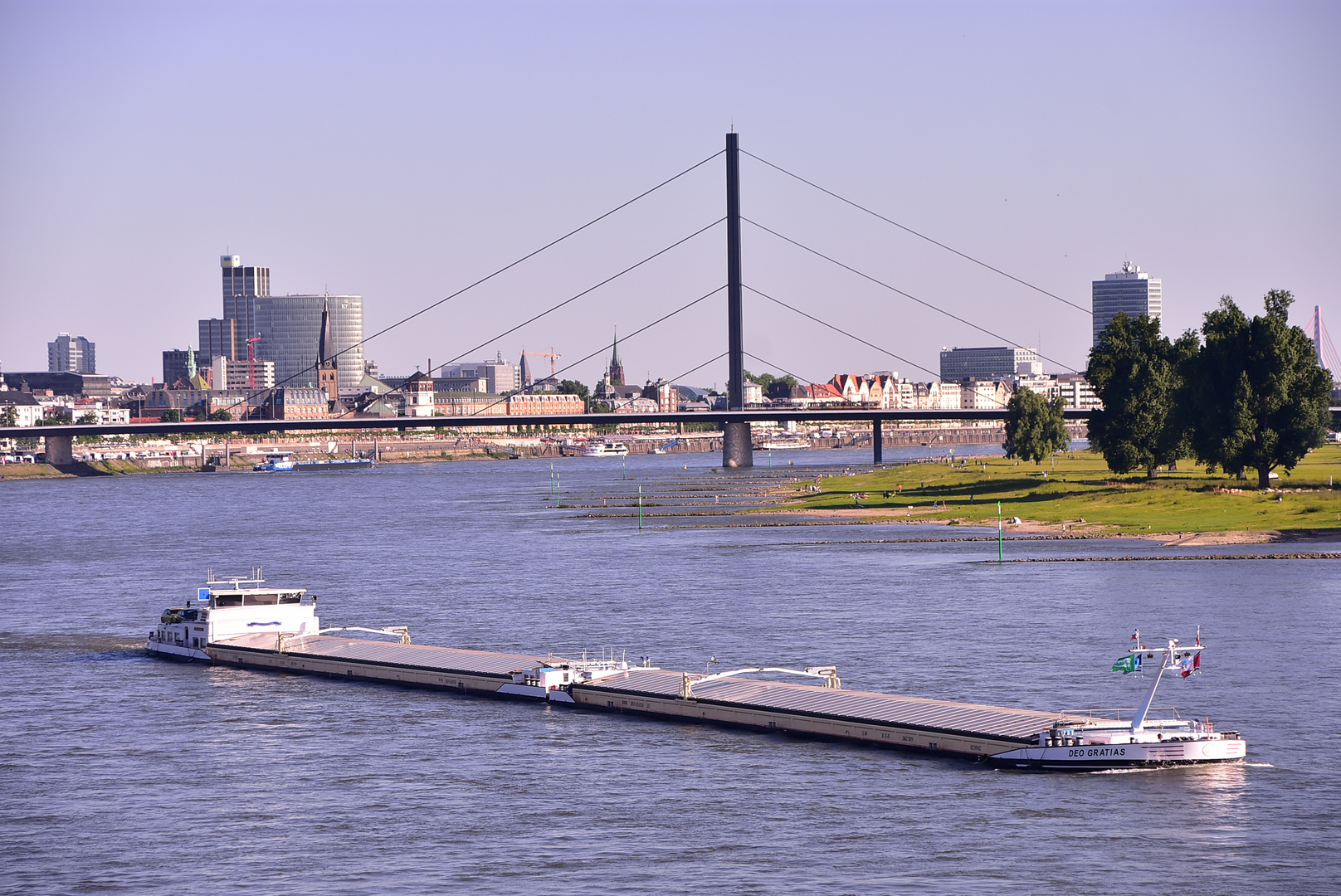 Düsseldorf Rhein Juni 2019 