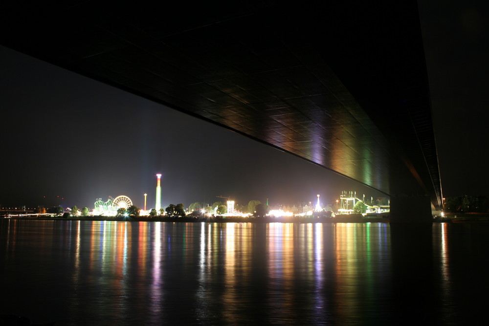 Düsseldorf Rhein-Kirmes