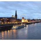 Düsseldorf Rhein Panorama am Morgenfrüh