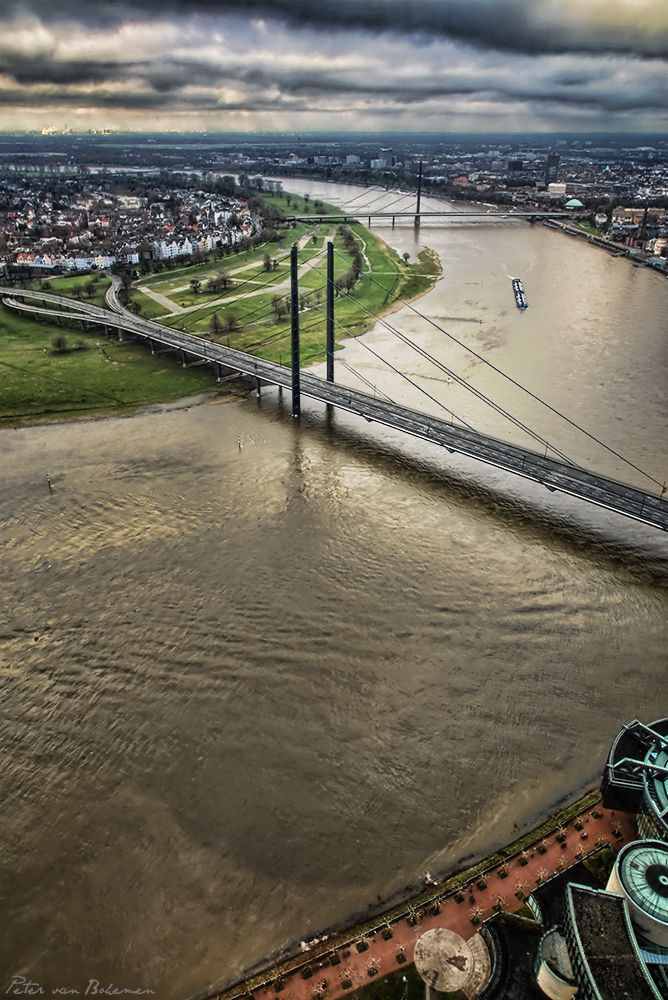 Düsseldorf Rheinknie