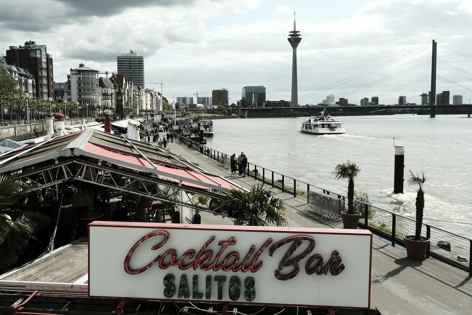 Düsseldorf - Rheinpromenade