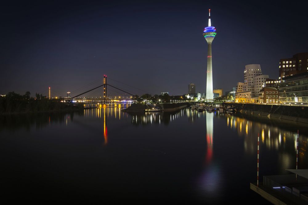 Düsseldorf Rheinturm