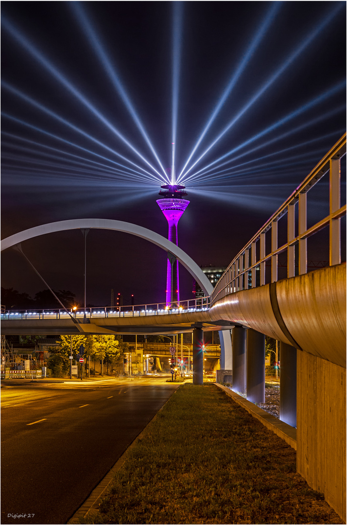 Düsseldorf Rheinturm 2020-03