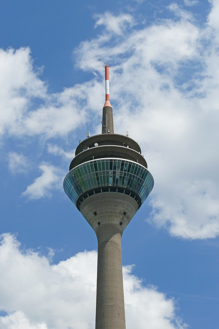 Düsseldorf - Rheinturm