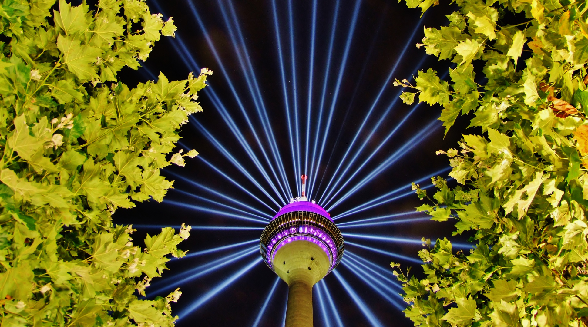 Düsseldorf Rheinturm