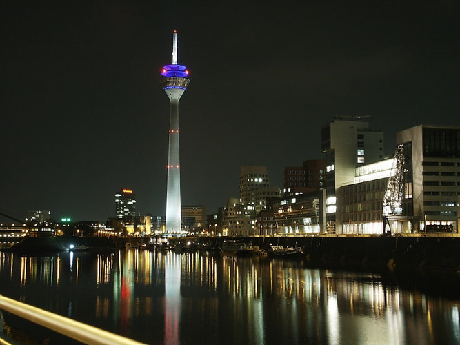 Düsseldorf Rheinturm