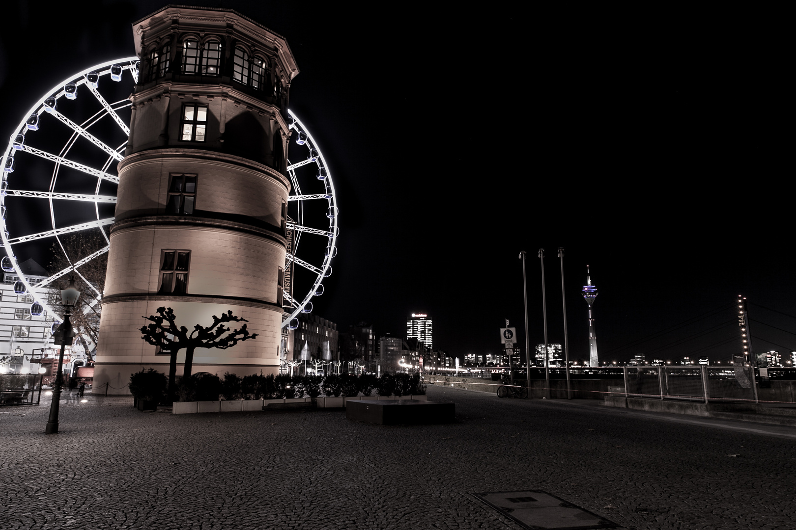 Düsseldorf- Riesenrad