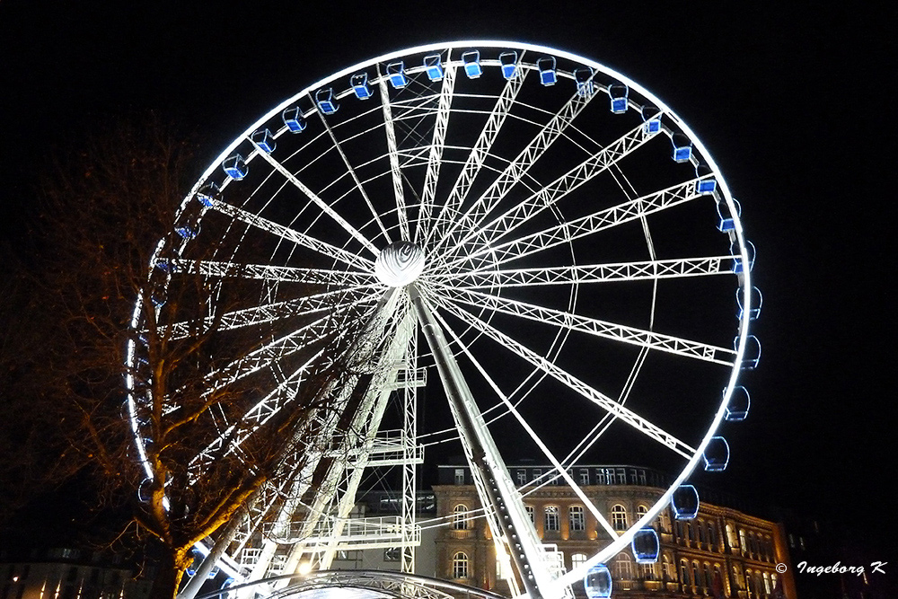 Düsseldorf - Riesenrad am Schloßturm zum Weihnachtsmarkt