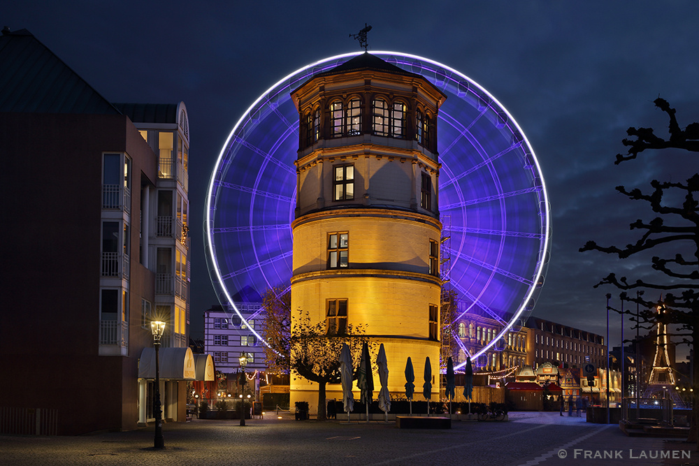 Düsseldorf - Riesenrad mit Schlossturm