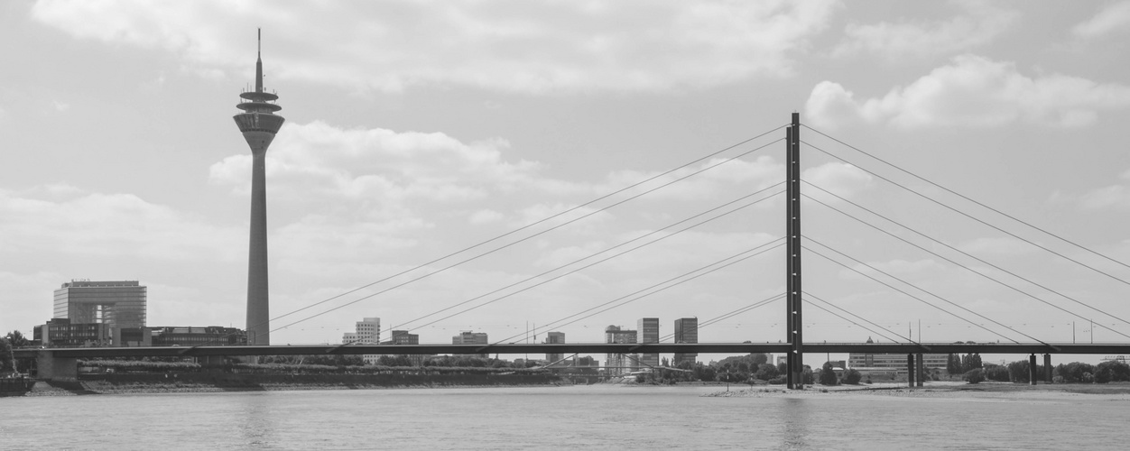 Düsseldorf Skyline