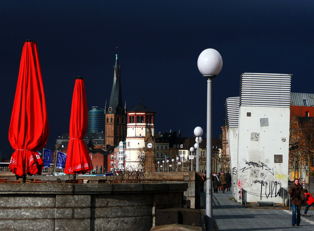 Düsseldorf Stadtansicht mit Blick auf die Altstadt