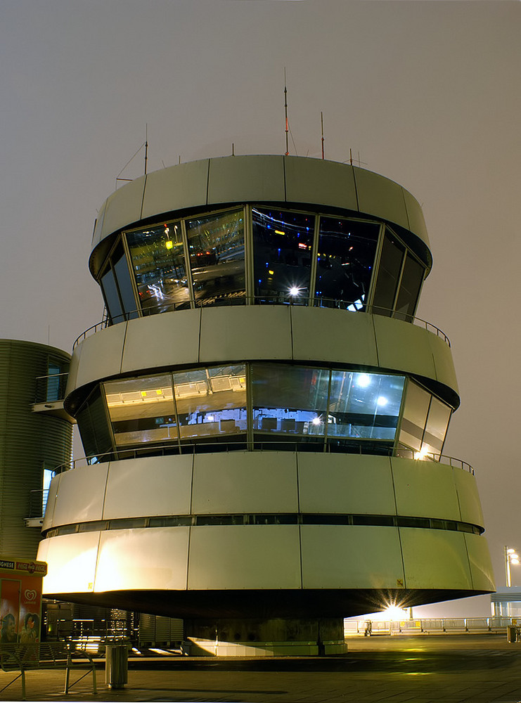 Düsseldorf Vorfeld Tower