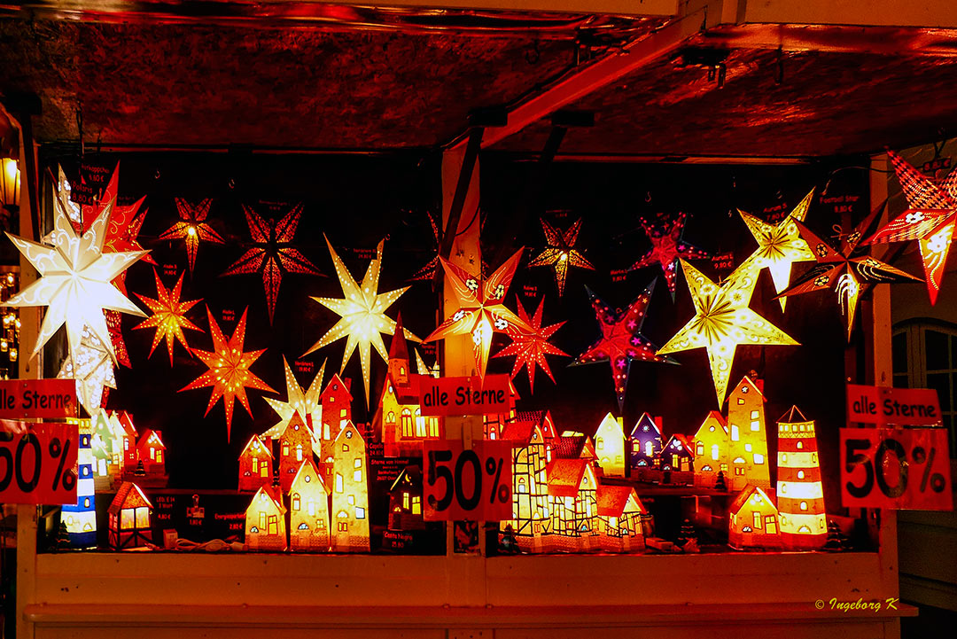 Düsseldorf- Weihnachtsmarkt Alstadt - Sterne-Ausverkauf