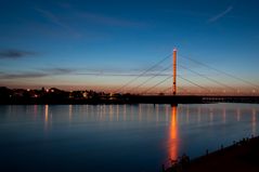 Düsseldorf zur blauen Stunde