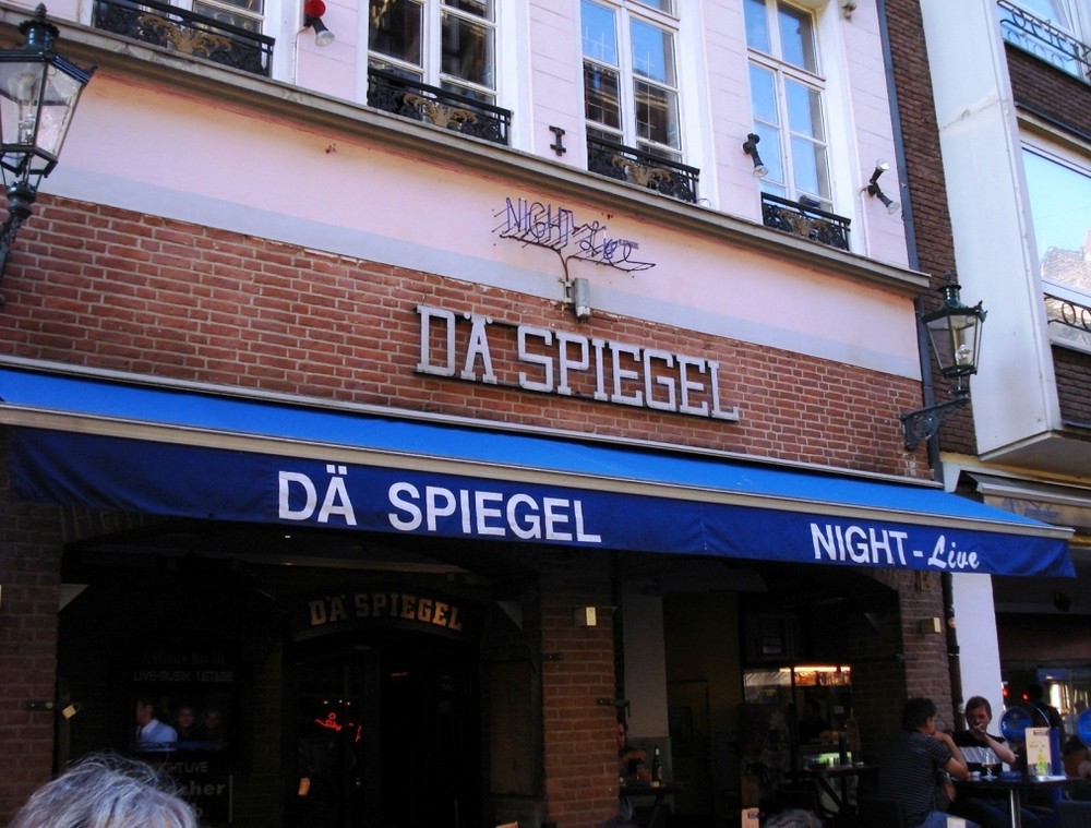 Düsseldorfer Altstadt Dä Spiegel