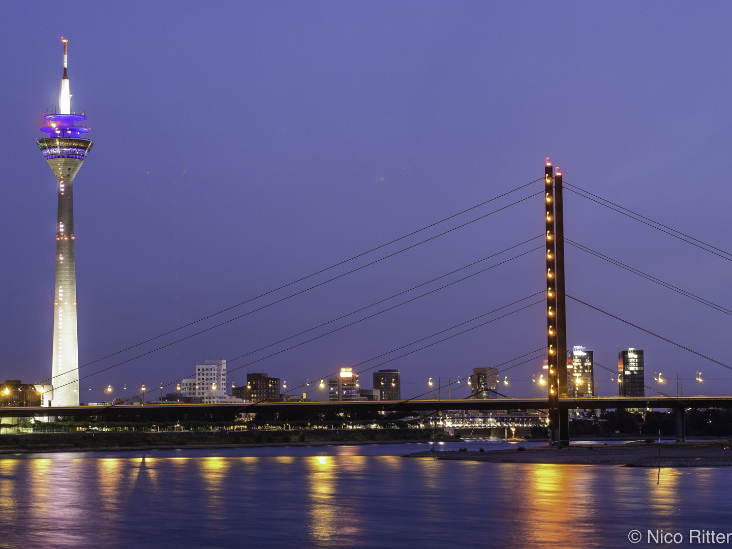 Düsseldorfer Fernehturm