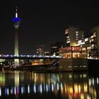 Düsseldorfer-Fernsehturm bei Nacht