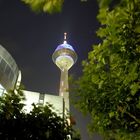 Düsseldorfer Fernsehturm bei Nacht